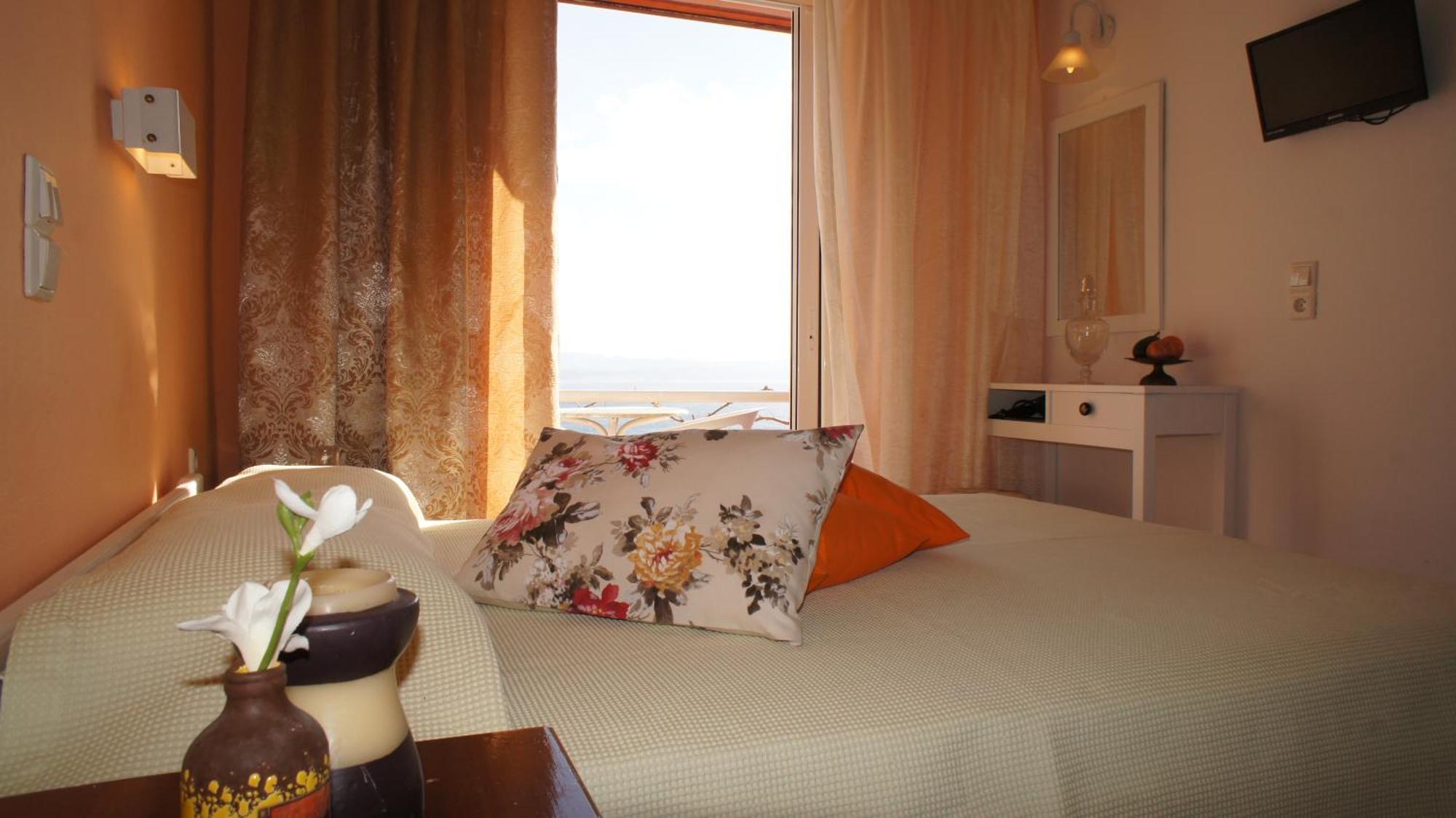 Idi Hotel Agia Galini  Exterior photo