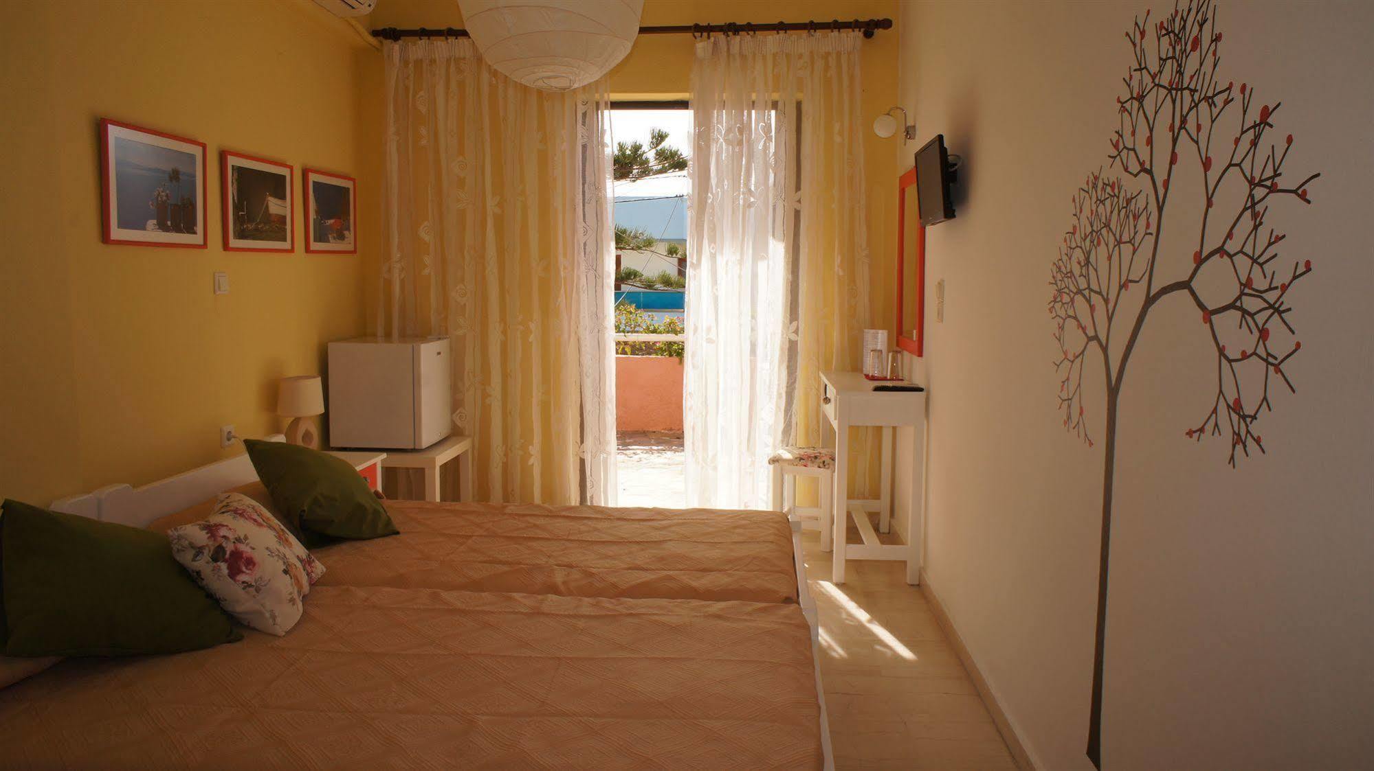 Idi Hotel Agia Galini  Exterior photo